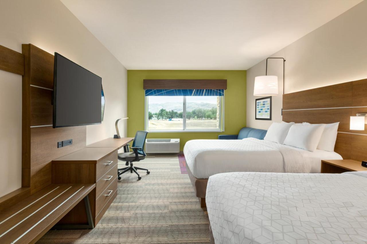 Holiday Inn Express & Suites - Ukiah By Ihg Exterior foto