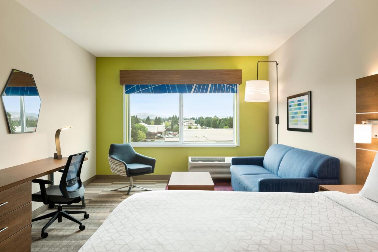 Holiday Inn Express & Suites - Ukiah By Ihg Exterior foto